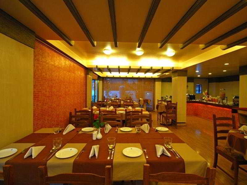 Hotel Park Central Koregaon Park Pune Bagian luar foto
